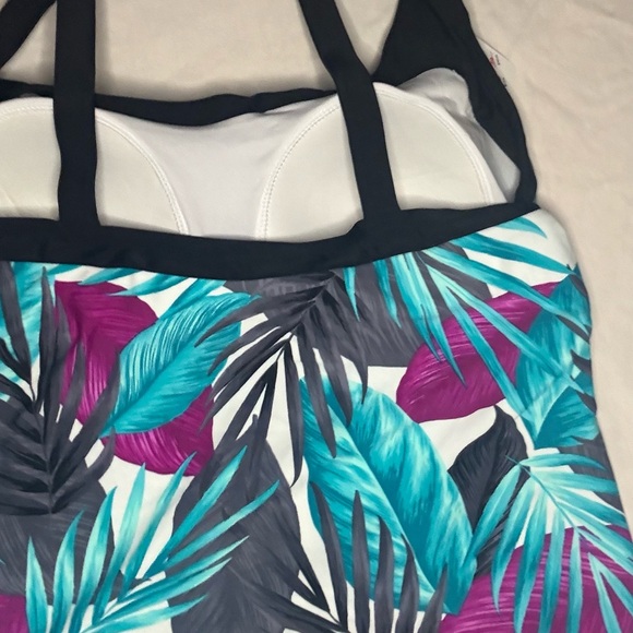 Tropical Leaf Print Ladies swim top - Picture 2 of 5